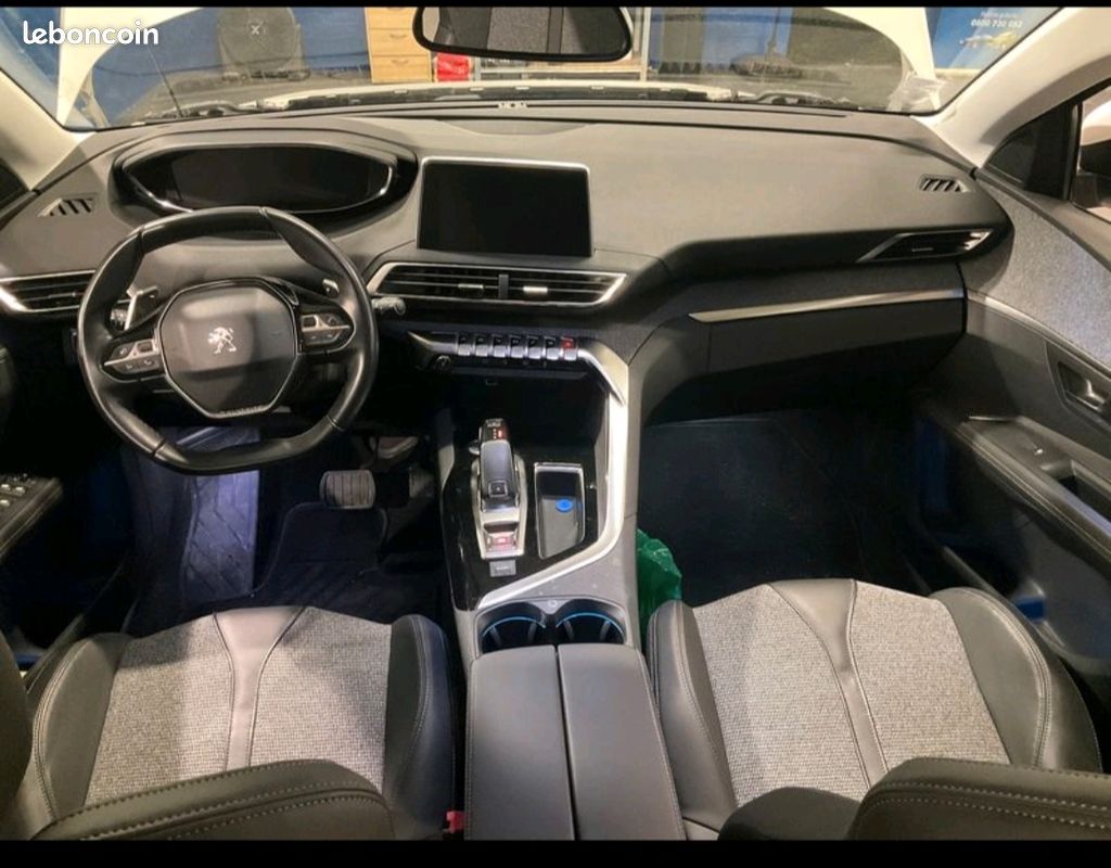 Peugeot 3008 full
