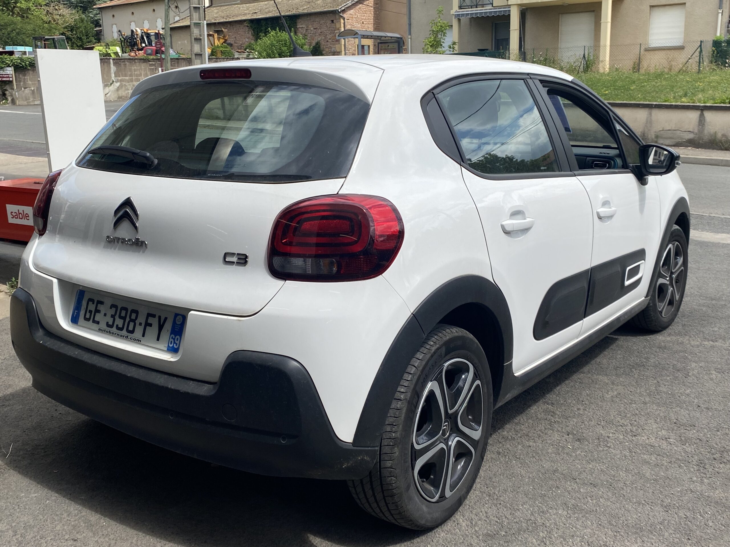 
								Citroën C3 full									