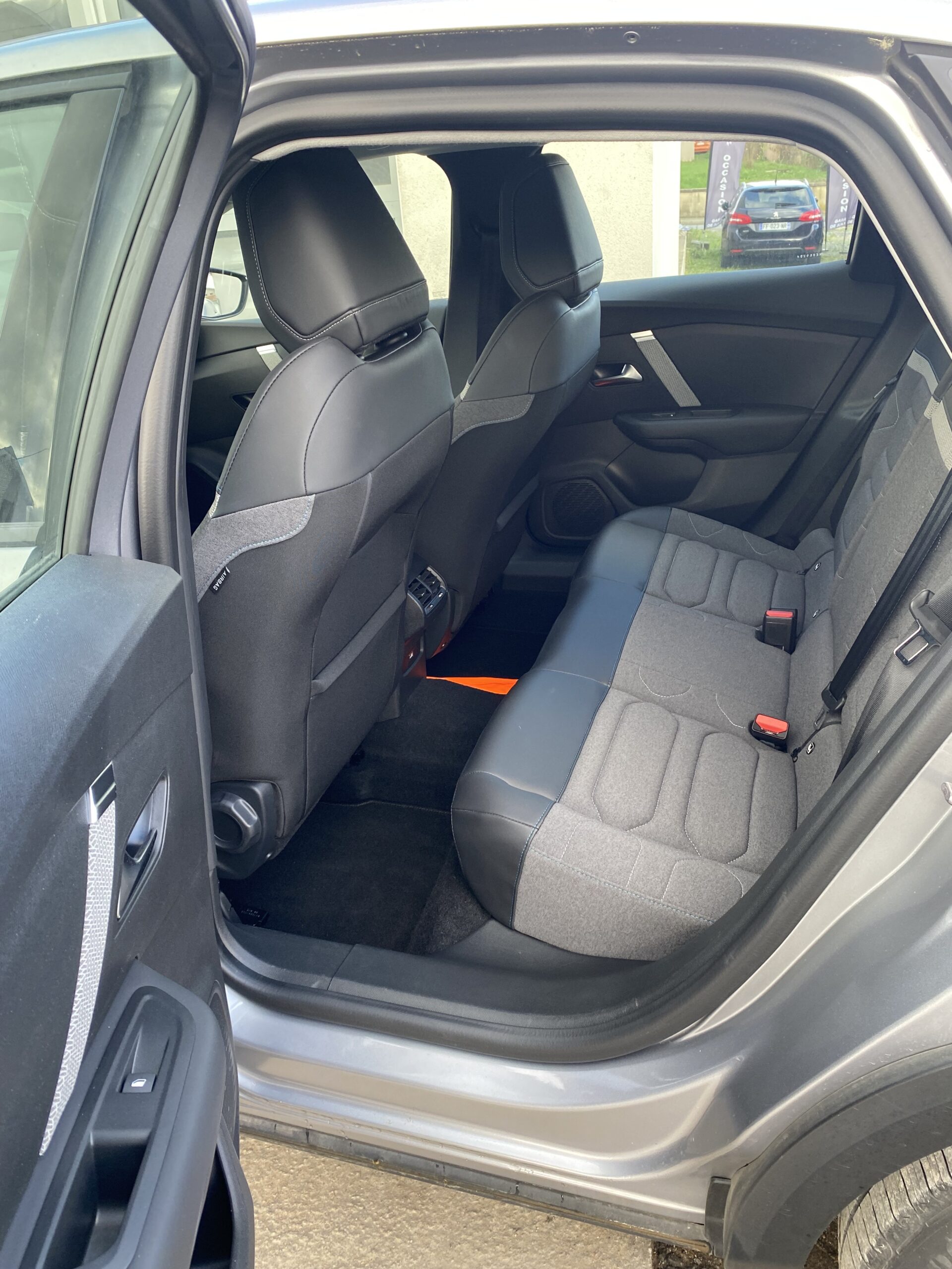 
								Citroën C4 essence Finition Feel Pack full									