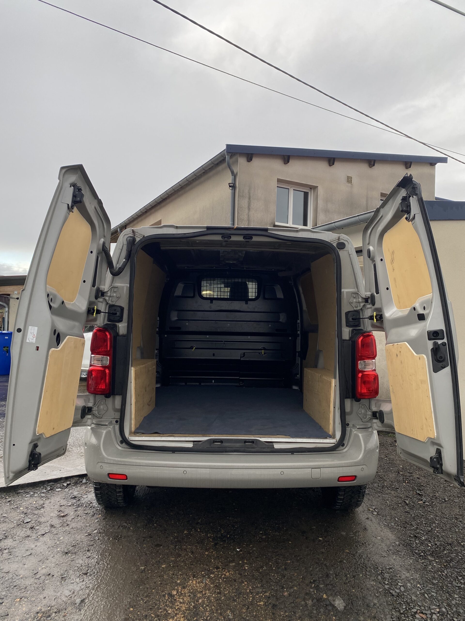 
								Peugeot Expert FG full									