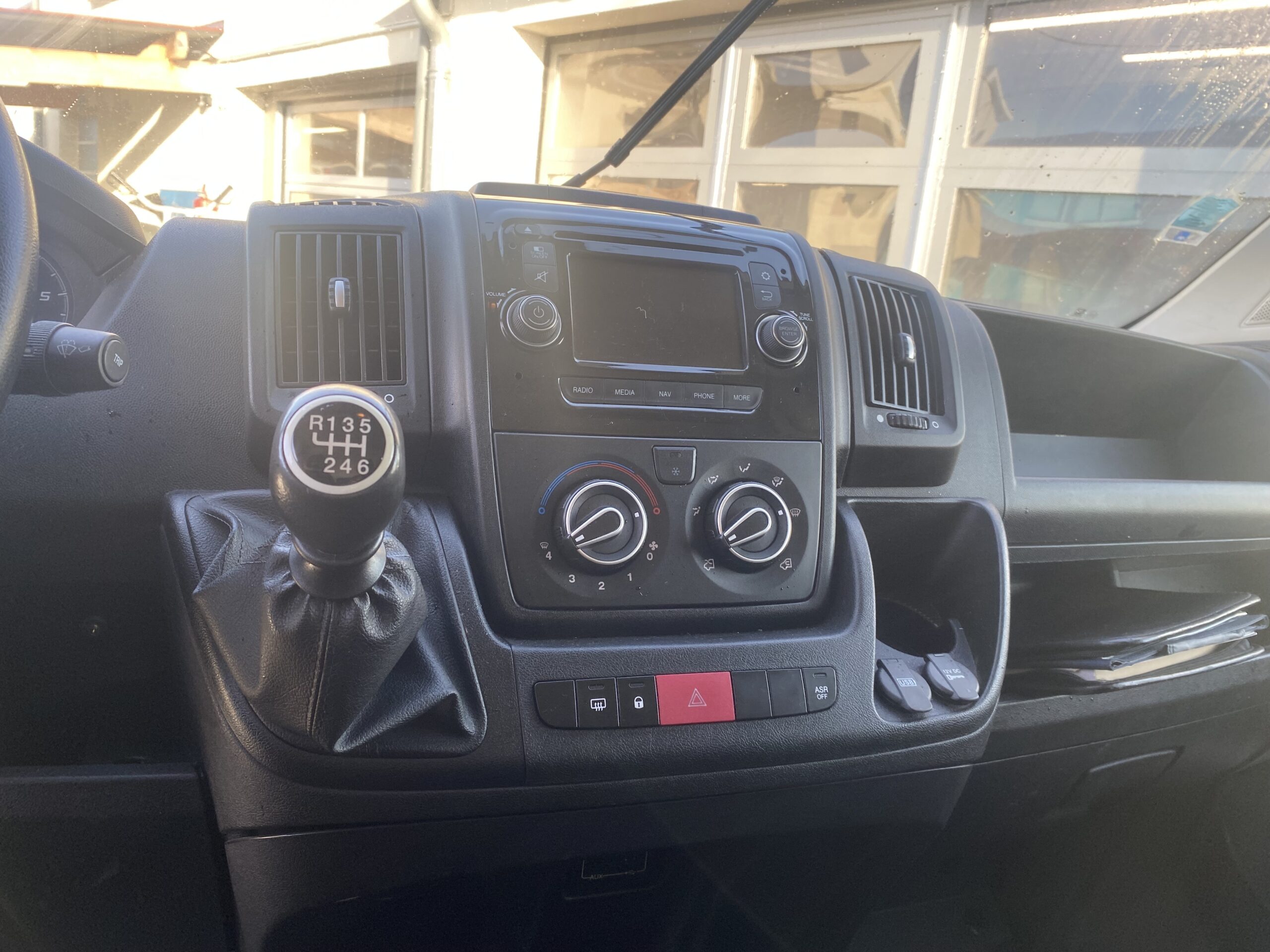 
								Peugeot Boxer FG full									