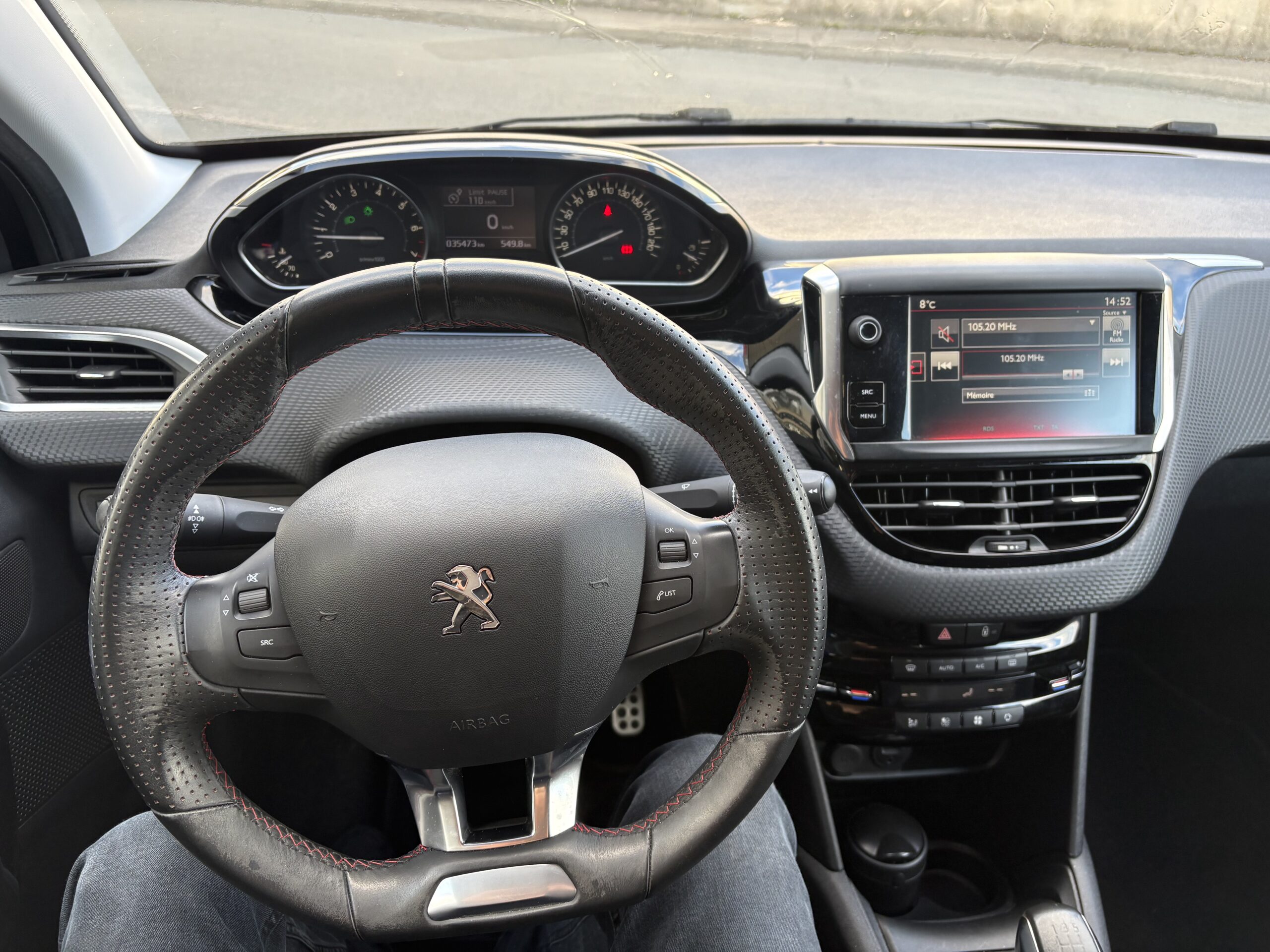 
								Peugeot 208 GT-LINE full									