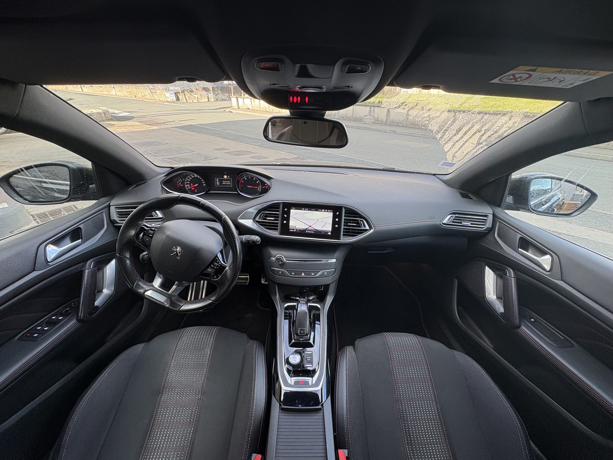 
								Peugeot 308 GT-LINE full									