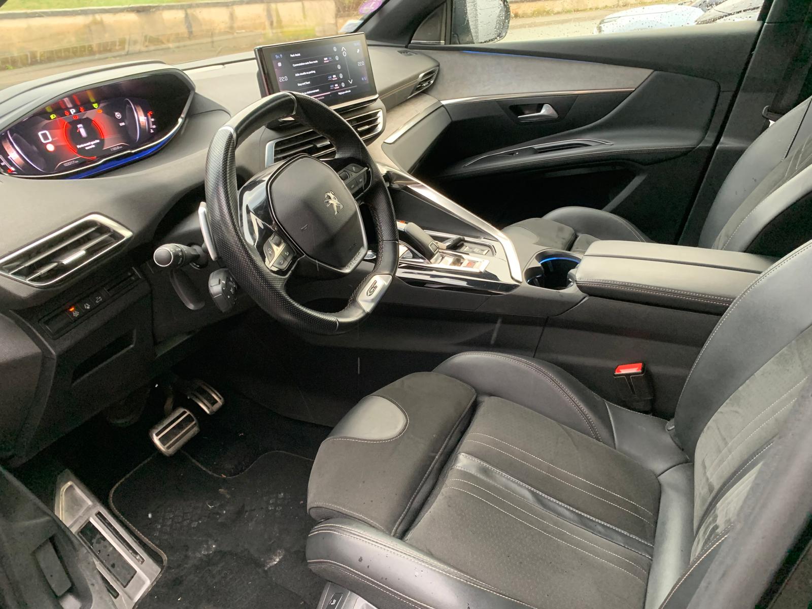 
								Peugeot 3008 1.2 Puretech 130 ch GT Pack full									