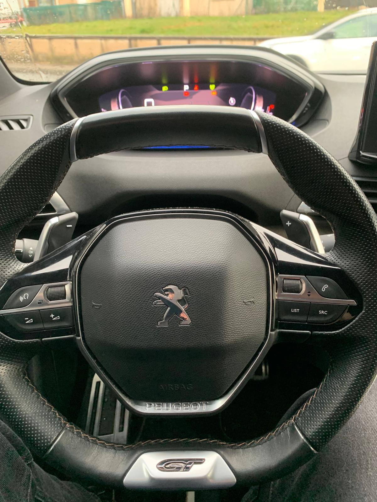 
								Peugeot 3008 1.2 Puretech 130 ch GT Pack full									