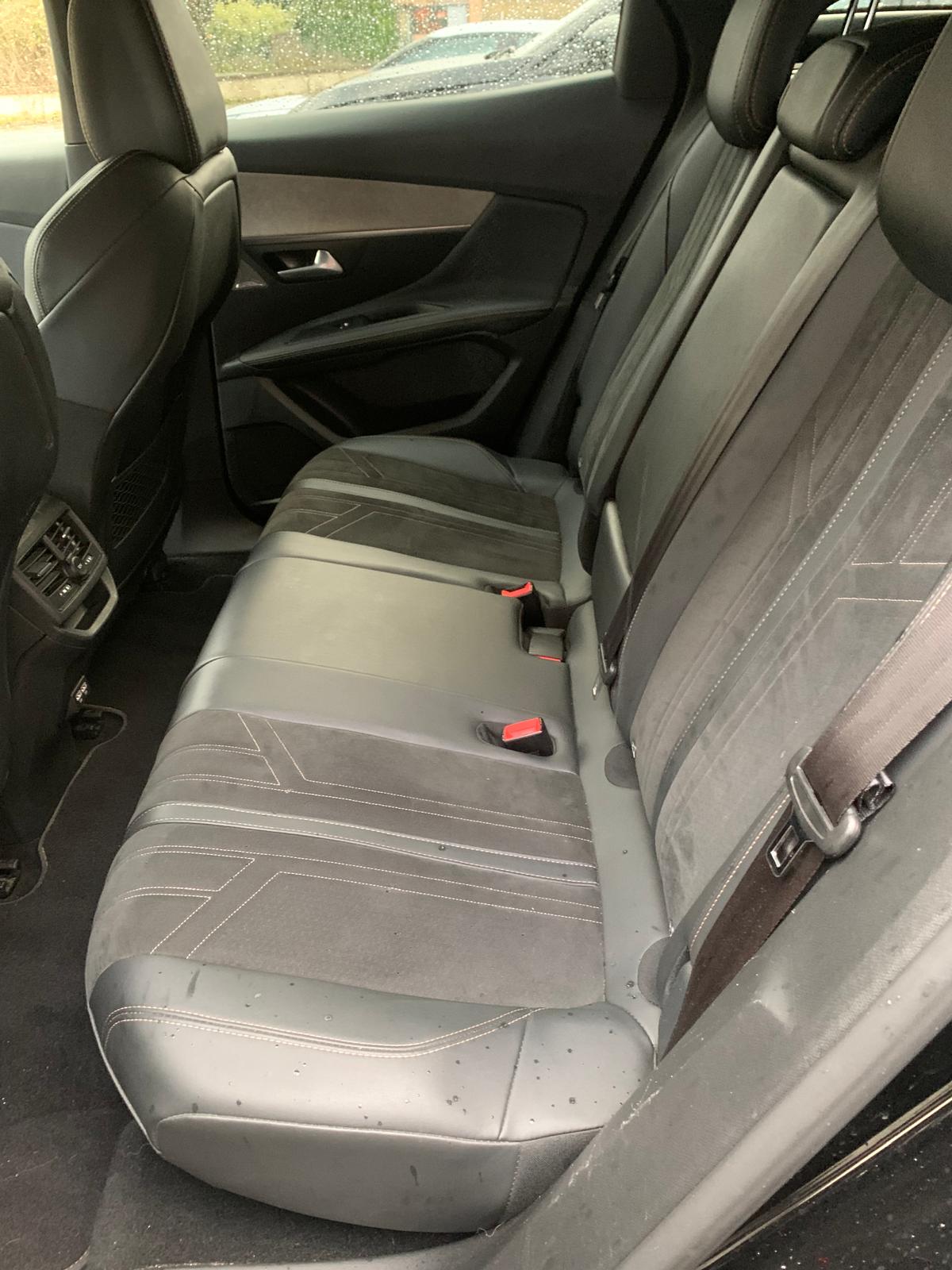 
								Peugeot 3008 1.2 Puretech 130 ch GT Pack full									