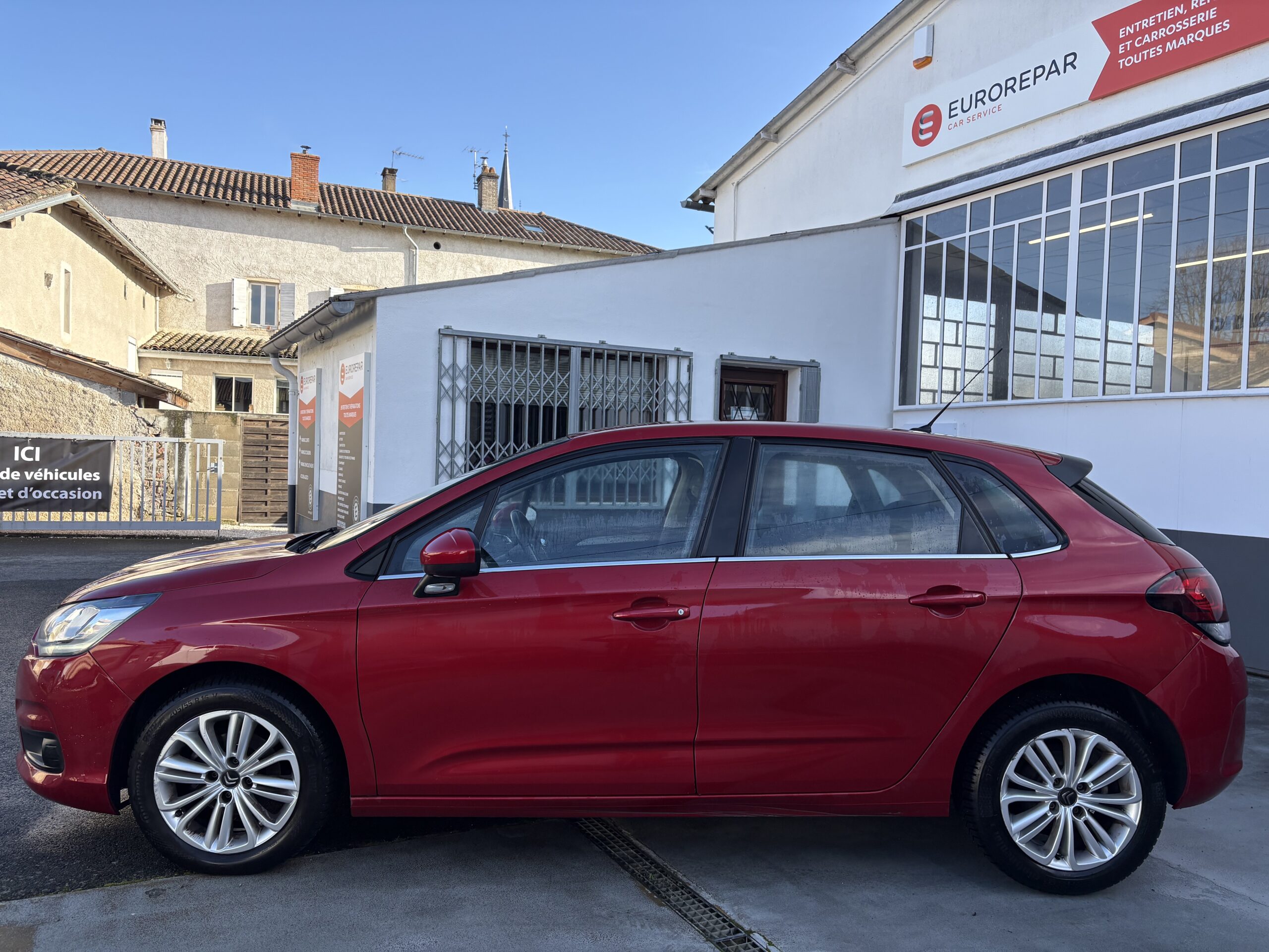 
								Citroen C4 full									