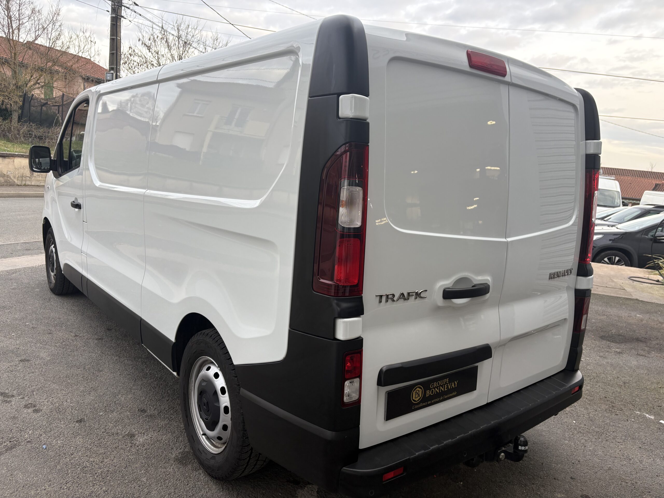 
								Renault Traffic 3 L2H1 2.0 Dci 145 ch Grand Confort full									