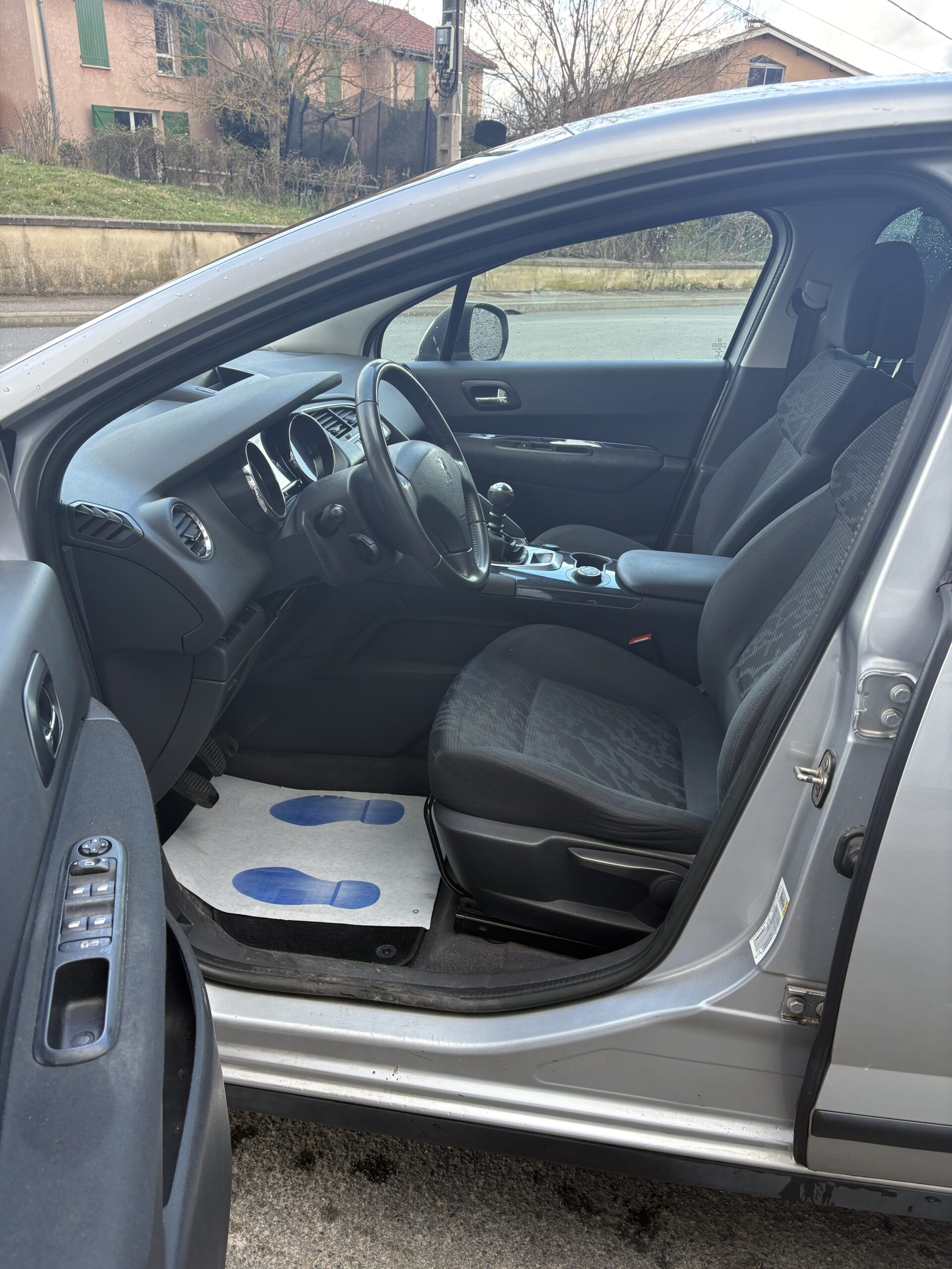 
								Peugeot 3008 1.6 Hdi 115 ch full									