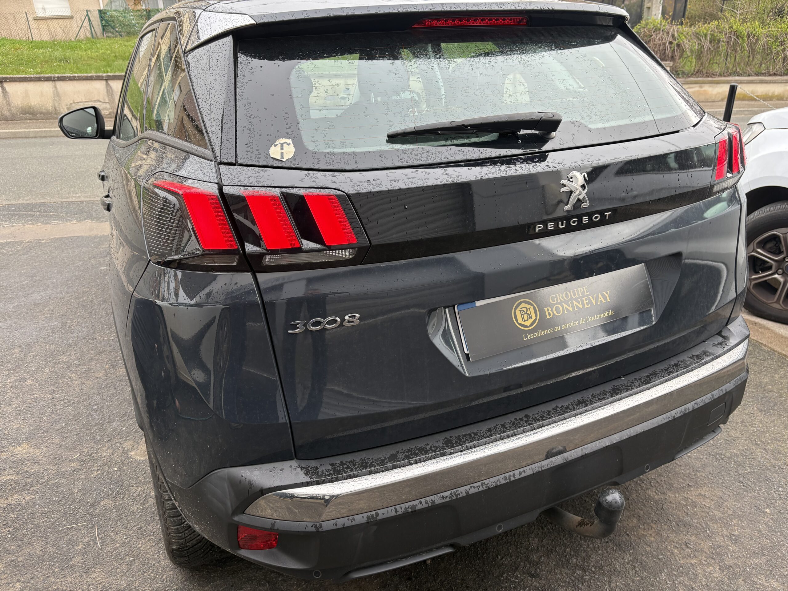 
								Peugeot 3008 1.2 Puretech 130ch ACTIVE full									