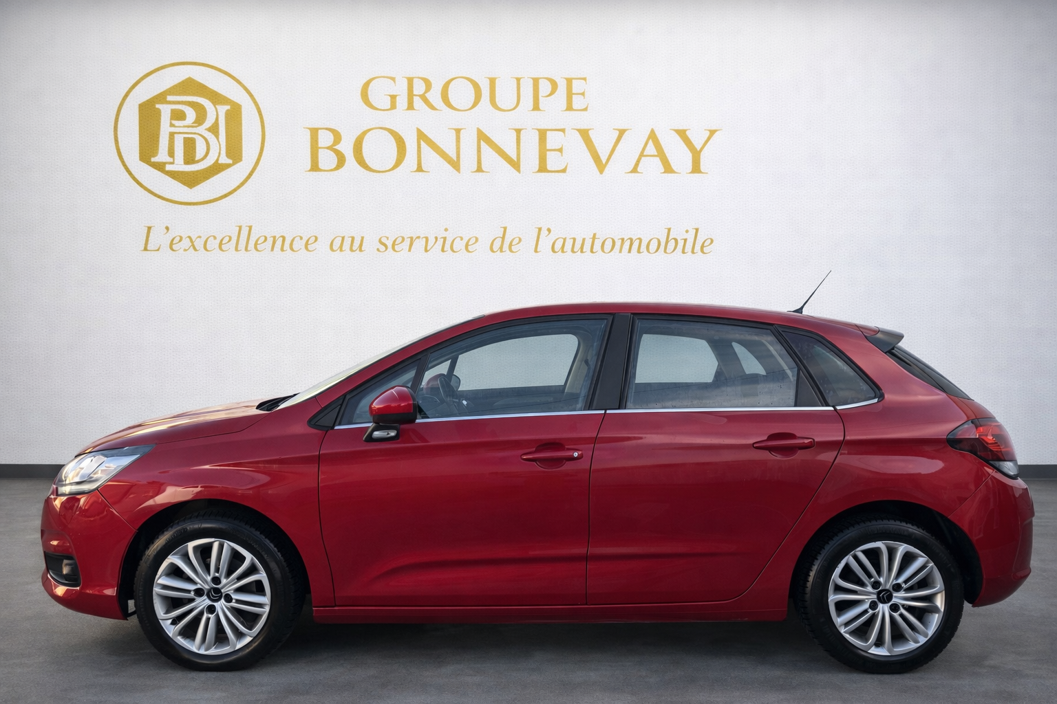 
								Citroen C4 full									