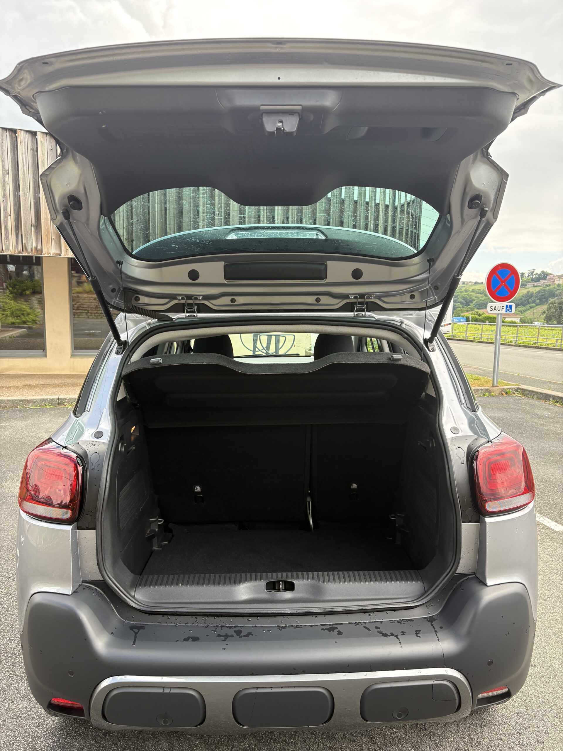 
								CITROEN C3 AIRCROSS BLUEHDI 110CH S&S SHINE full									