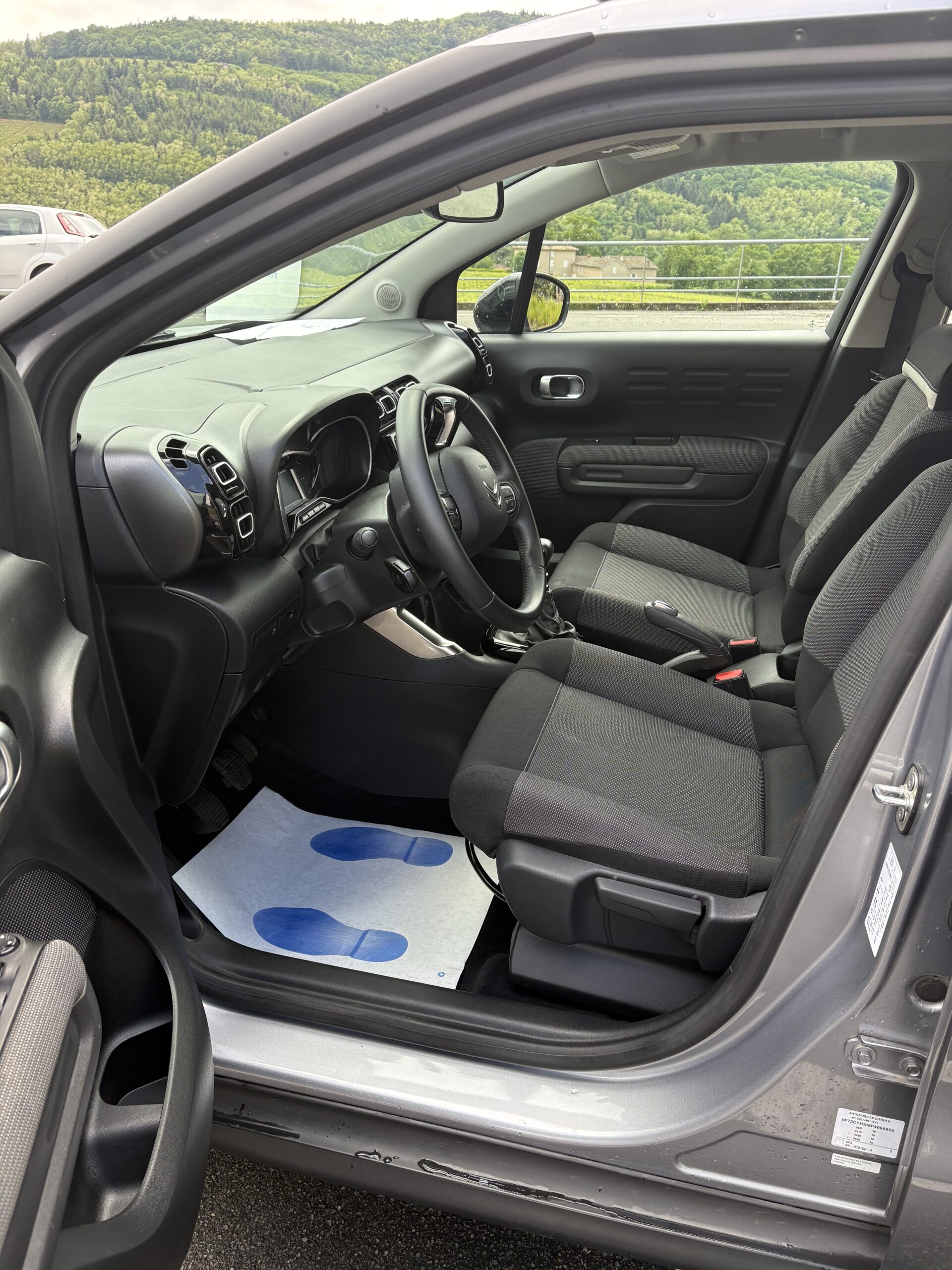 
								CITROEN C3 AIRCROSS BLUEHDI 110CH S&S SHINE full									