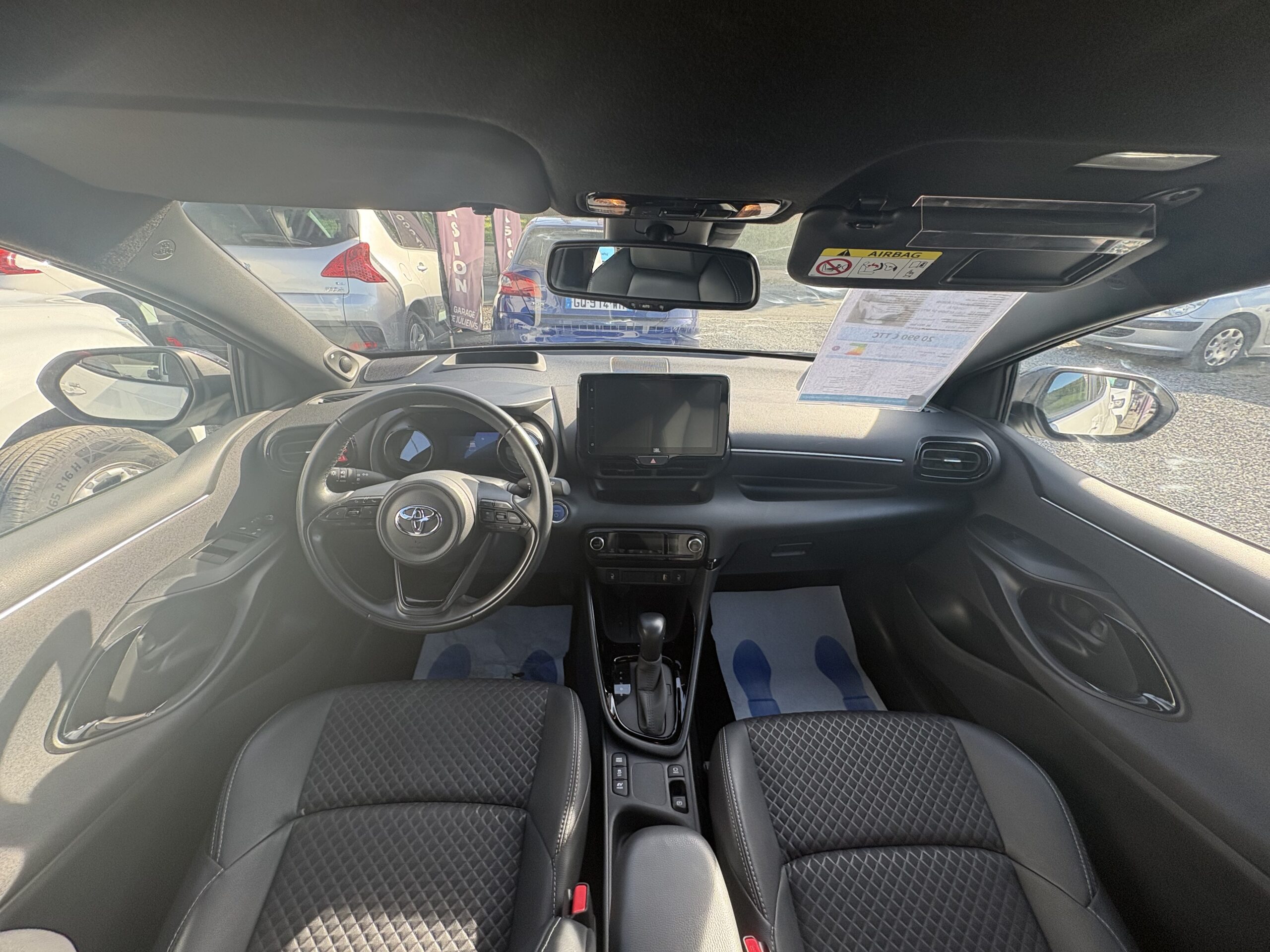 
								Toyota Yaris 116H 92ch COLLECTION 5P MY21 full									