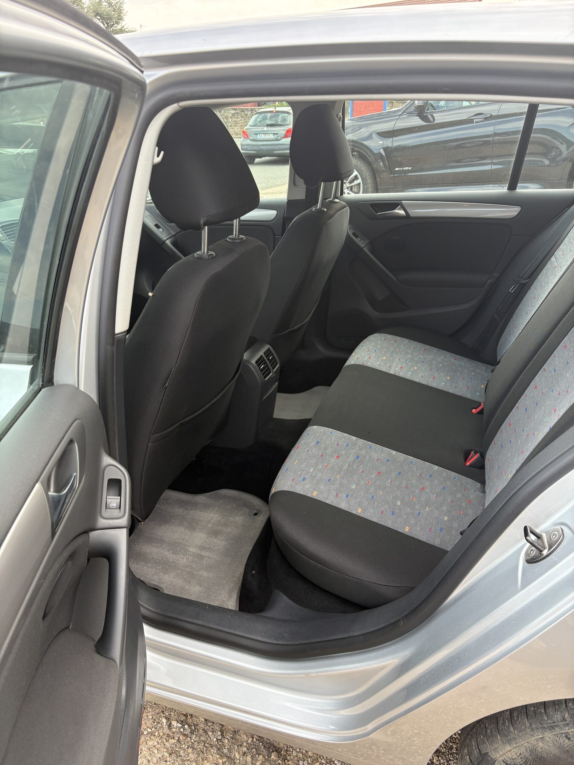 
								Golf VI 1.6 TDI 105CH BLUEMOTION FAP CONFORTLINE 5P full									